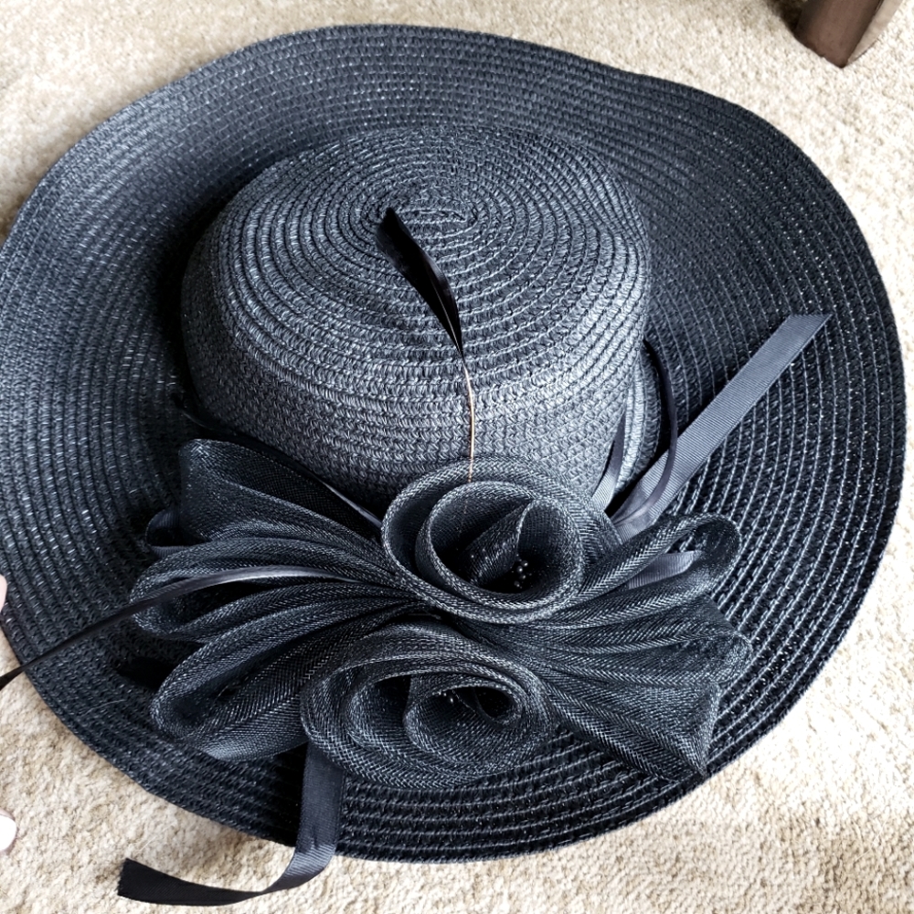 Black sun hat 👒